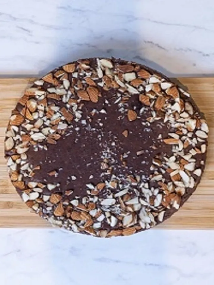 Chocolate tarte offering gluten-free, diabetic-friendly, natural sugar meals.